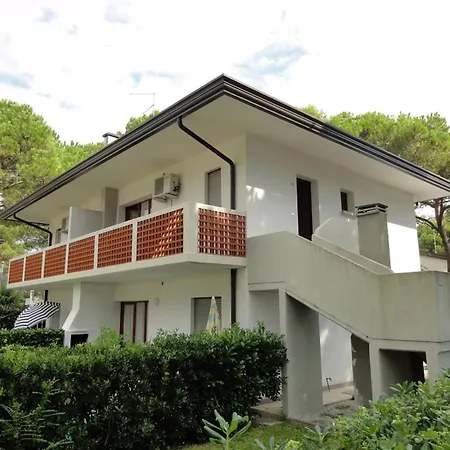 Flat In A With Balcony Apartmán
